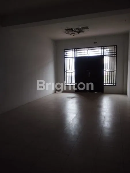 image RUKO 3LT FULL BETON STRATEGIS PARKIRAN LUAS PODOMORO PONTIANAK KOTA (5)