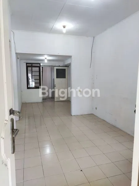 image RUMAH SIAP HUNI DI TAMAN UBUD LIPPO KARAWACI TANGERANG (2)