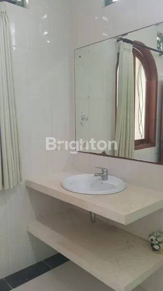 image SEMI FURNISHED VILLA LOKASI STRATEGIS LEGIAN (6)