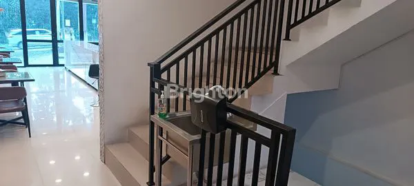 image RUKO MEWAH 3 LANTAI DI JALUR PUNCAK, LOKASI STRATEGIS (7)