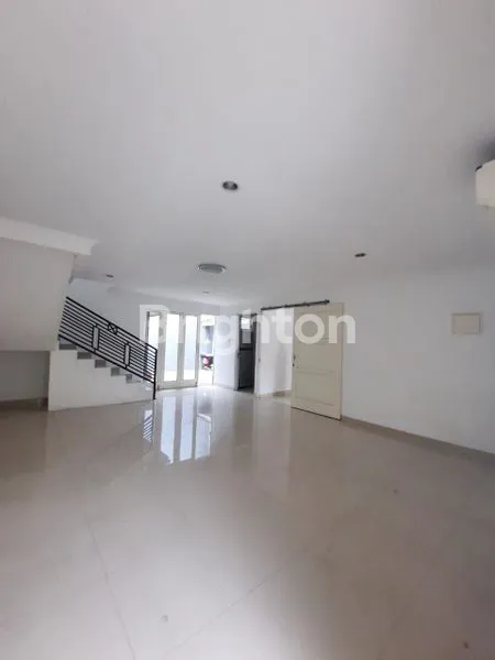 image DIJUAL RUMAH JAKARTA SELATAN (5)