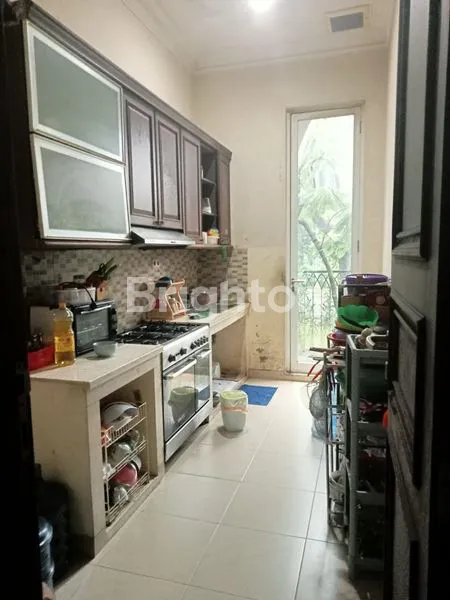 image RUMAH MEWAH VILLA PONDOK INDAH  (7)