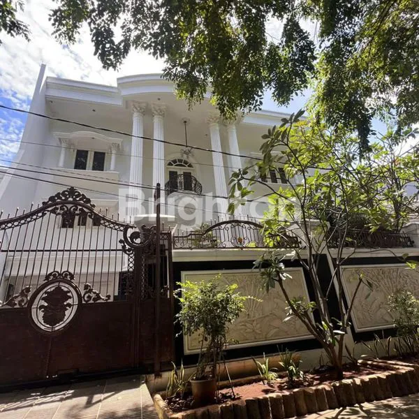 image RUMAH MEWAH 3 1/2 LANTAI FULL FURNISHES, SIAP HUNI DAERAH METRO SUNTER, SUNTER-JAKARTA UTARA (1)