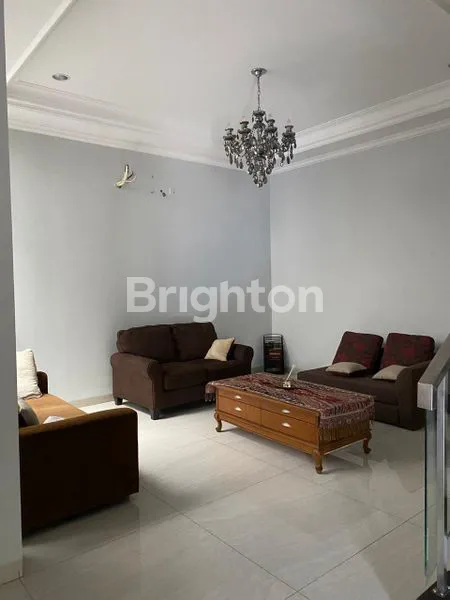 image RUMAH BANGUNAN BARU 2 LANTAI DI PULOMAS (SARIMAS) JAKARTA TIMUR  (8)