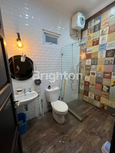 image RUMAH BANGUNAN BARU 2 LANTAI DI PULOMAS (SARIMAS) JAKARTA TIMUR  (5)