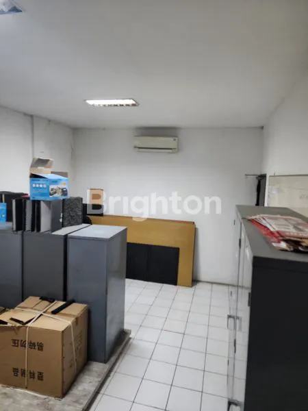 image RUKO 3 LANTAI SIAP HUNI DI RUNGKUT MEGAH RAYA (7)