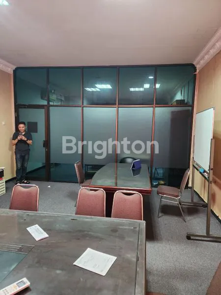 image RUKO 3 LANTAI SIAP HUNI DI RUNGKUT MEGAH RAYA (4)