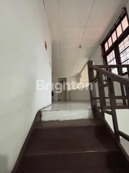 image JUAL CEPAT RUMAH 2 LT  DI PUSAT KOTA KEBUN JERUK.JAKARTA BARAT (4)