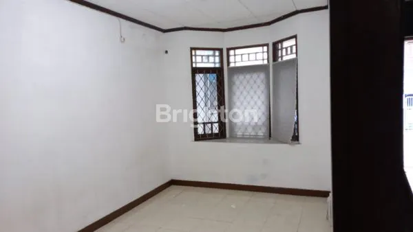 image DIJUAL RUMAH STRATEGIS DI DUTA GARDEN TANGERANG (3)
