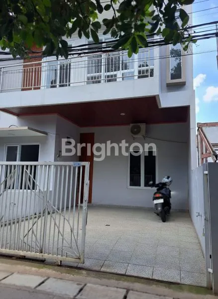 image DIJUAL RUMAH DAERAH KUKUSAN DEPOK (1)