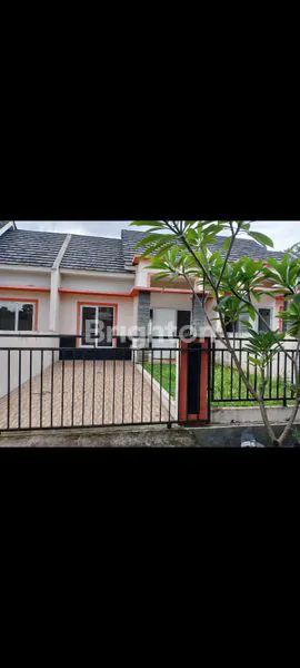 image RUMAH SIAP HUNI THE GROVE TAPOS CIBINONG (1)