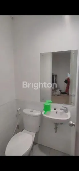 image RUKO 3 LT DENGAN AKSES TANGGA TERPISAH DI LIPPO KARAWACI BARAT TANGERANG (3)