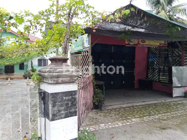 image JUAL RUMAH BESAR DAN PANJANG BESERTA KIOS (5)