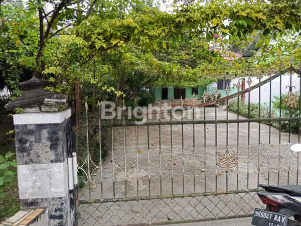 image JUAL RUMAH BESAR DAN PANJANG BESERTA KIOS (2)