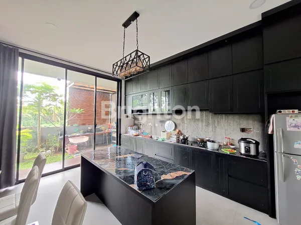 image INVESTASI HUNIAN IMPIAN: MODERN TROPICAL LIVING DI GREENLOT RESIDENCE, MUNGGU (6)