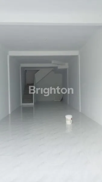 image RUKO SEWA 2 LANTAI STRATEGIS DI JL. KAHARUDDIN NASUTION (2)