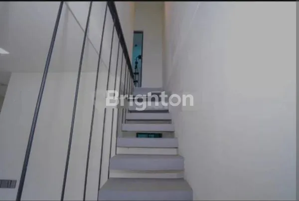 image RUMAH STRATEGIS NYAMAN DAN ASRI (3)