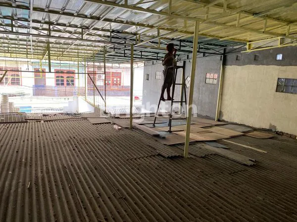 image RUMAH JELAMBAR (2)