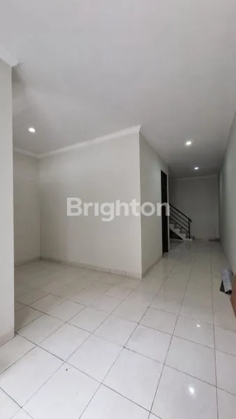 image RUMAH 2½ LT BARU NAN CANTIK TANJUUNG DUREN (3)