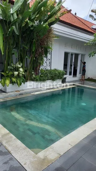 image VILLA 2KT PRIVATE POOL DI DEKAT PANTAI BERAWA CANGGU (1)