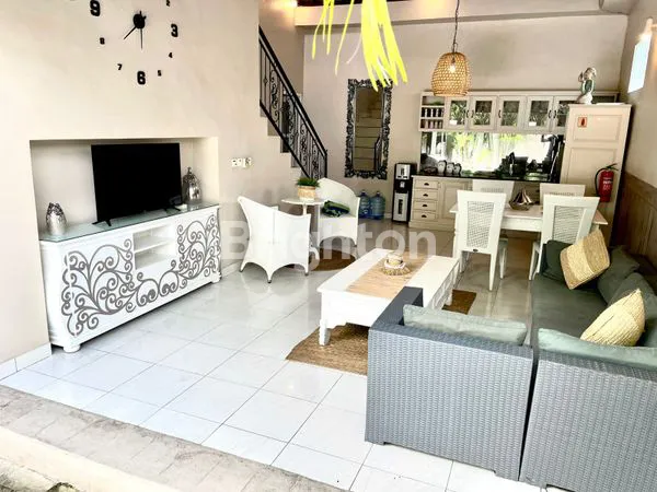 image DISEWAKAN VILLA SEMINYAK  (3)