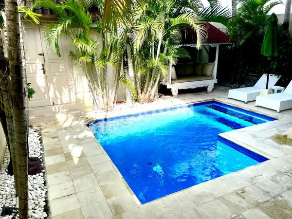 image DISEWAKAN VILLA SEMINYAK  (1)