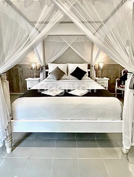 image DISEWAKAN VILLA SEMINYAK  (8)