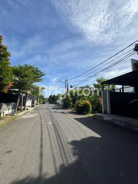 image TANAH LOKASI STRATEGIS DAN NYAMAN MERUYA UTARA (7)