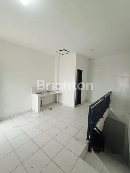 image DIJUAL / DISEWAKAN RUKO 3 LANTAI – PINGGIR JALAN UTAMA , TERMURAH DI DENPASAR BARAT (3)