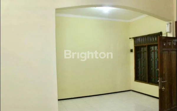 image RUMAH STRATEGIS DI JALAN NGAGEL, LT 144M², 3 KT (6)