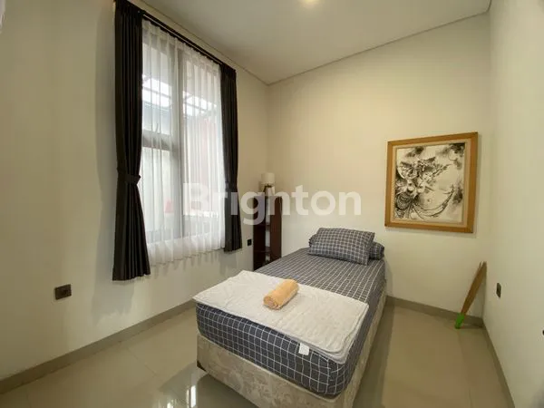 image RUMAH MINIMALIS MODERN DALAM PERUMAHAN (5)