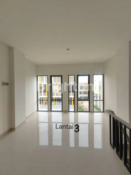 image RUKO THE LOOP BSD TANGERANG SELATAN 40.5 M2 / 121.5 M2 , 3 KM , 3 LANTAI , 2.9 M (6)