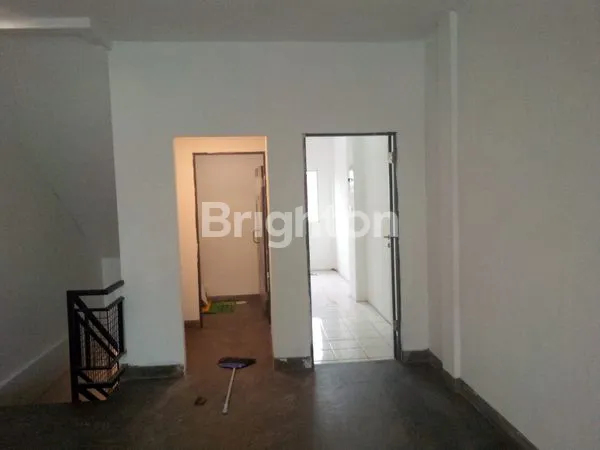 image RUKO  3 LANTAI STRATEGIS, JALAN RAYA SERANG (4)