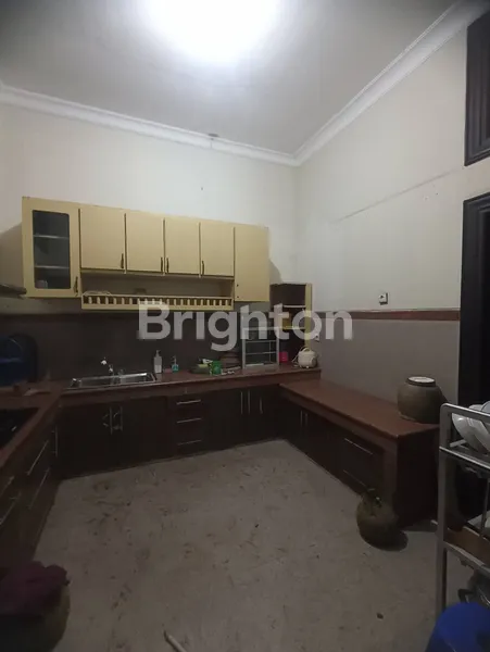 image RUMAH 2 LT KOMPLEK EKSKLUSIF KLAMPIS REGENCY SURABAYA NEGO (7)