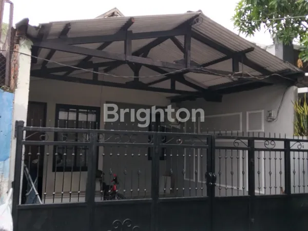 image RUMAH SIAP HUNI DI MANYAR, LT 82M² HARGA TERJANGKAU (1)