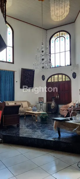 image RUMAH MEWAH 2 LANTAI HOEK DI CIBUBUR, JAKARTA TIMUR - 7+2 KAMAR, LUAS & STRATEGIS! (6)