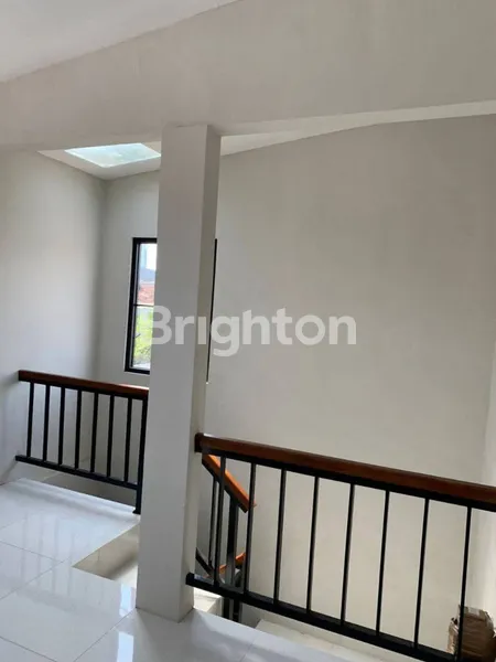 image RUMAH SIAP HUNI DI MANYAR, LT 82M² HARGA TERJANGKAU (7)