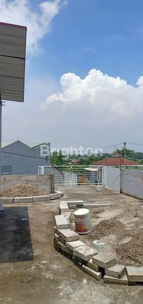 image RUMAH NYAMAN, SEHAT PENUH SIRKULASI UDARA 2 KAMAR DI MEGAREGENSI  (4)