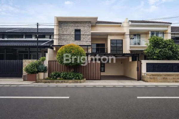 image RUMAH CANTIK LOKASI STRATEGIS DI PONDOK KELAPA 2 LT SHM  (1)