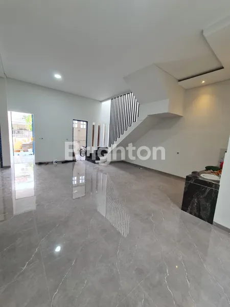 image TURUN HARGA RUMAH BARU GRESS MANYAR KERTOADI SIAP HUNI (8)