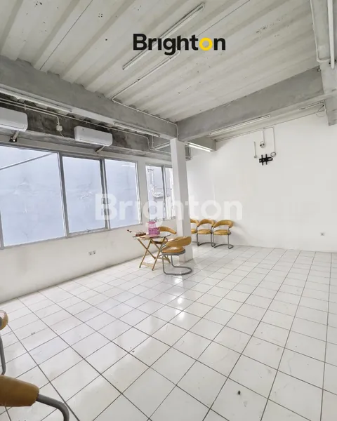 image DISEWAKAN RUKO 3+1 LANTAI, EX RESTORAN DI JALAN PANJANG GREEN GARDEN JAKARTA BARAT (3)