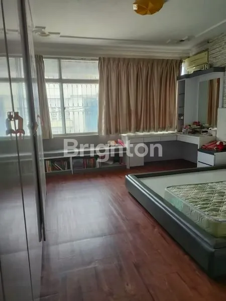 image RUKO JALAN SUTOMO DEKAT CENTER POINT (5)