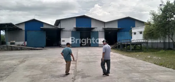 image GUDANG LUAS 900M² DI KLAPANUNGGAL, SHM SIAP PAKAI (1)