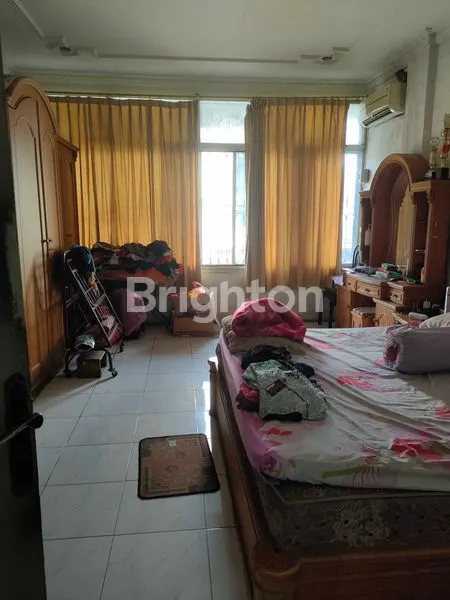 image RUKO STRATEGIS DI JANTUNG KOTA – JL. SUTOMO\N (4)