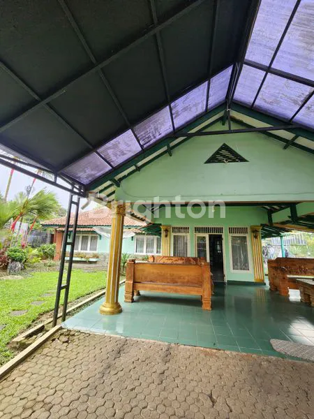 image VILLA MINIMALIS NEMPEL KOTA BUNGA CIPANAS (5)