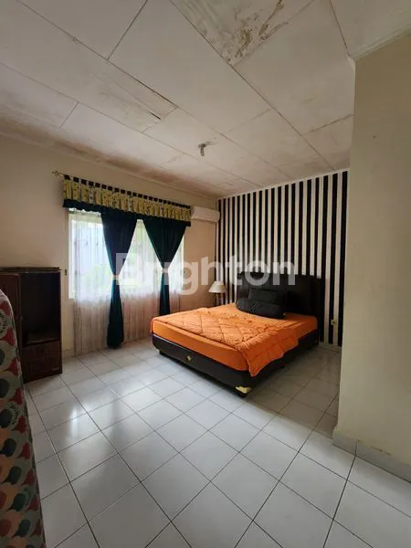 image VILLA MINIMALIS NEMPEL KOTA BUNGA CIPANAS (3)