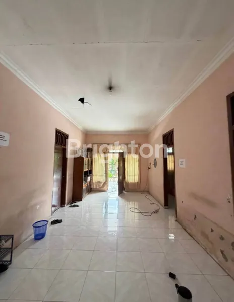 image HUNIAN NYAMAN & TERAWAT 2 LANTAI DI PERUM RUNGKUT HARAPAN (6)