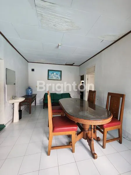 image VILLA MINIMALIS NEMPEL KOTA BUNGA CIPANAS (8)