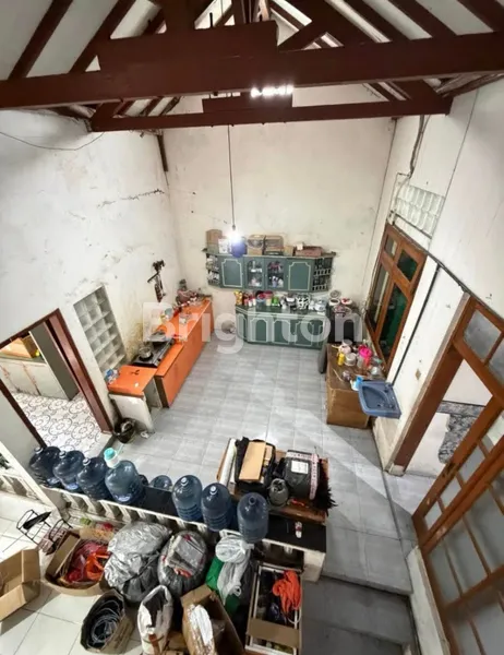 image HUNIAN NYAMAN & TERAWAT 2 LANTAI DI PERUM RUNGKUT HARAPAN (4)