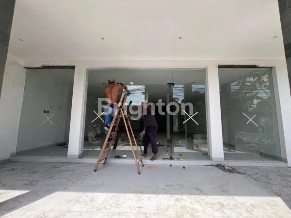 image DISEWAKAN RUKO BARU MURAH DI JALAN RAYA KEROBOKAN KUTA UTARA SUNSET ROAD BADUNG BALI (3)